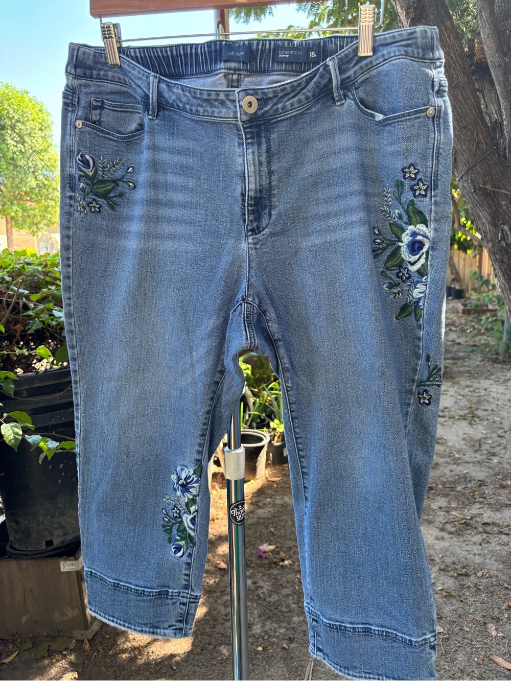 J.Jill Denim Authentic Fit Cropped Embroidered Stretch Med Blue Jeans Size 18P